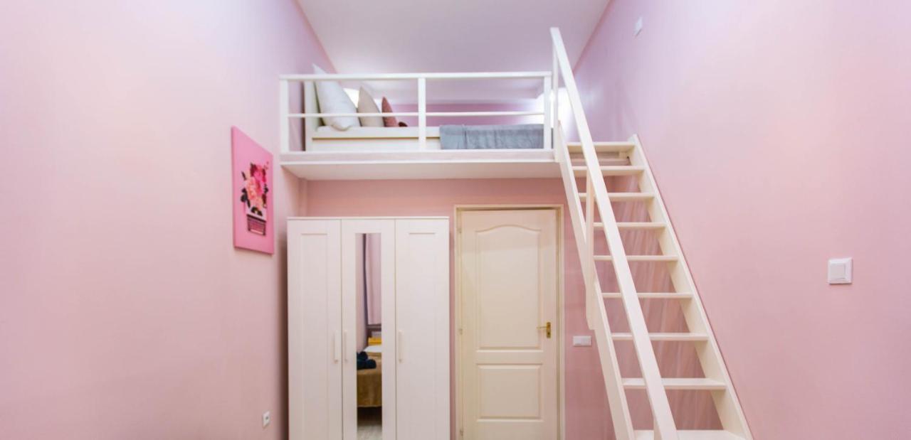 بودابست Harmony Residency - 4 Bedrooms المظهر الخارجي الصورة